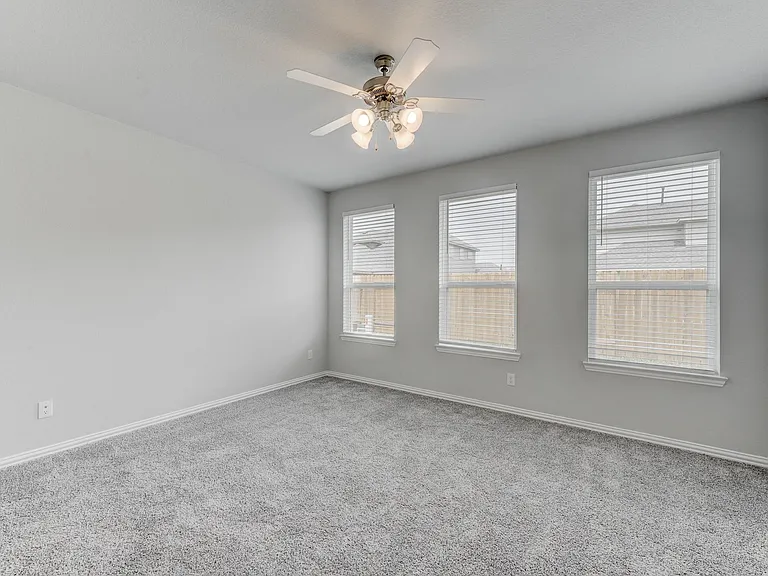 1229 Red Hills Dr — Photo 12