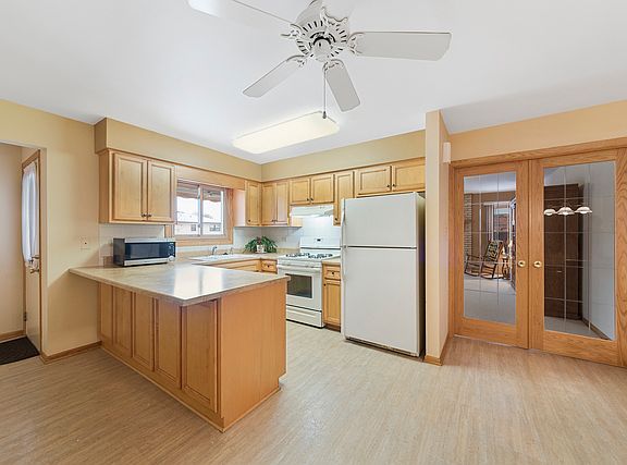 2nd image of 1837 71st St