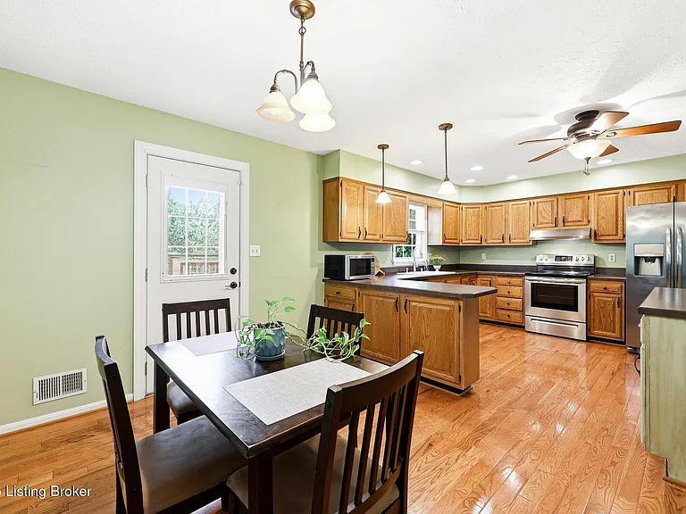 3605 Birnamwood Ct — Photo 9