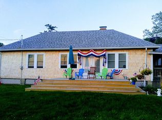 5 Gilbert St, Fairhaven, MA 02719