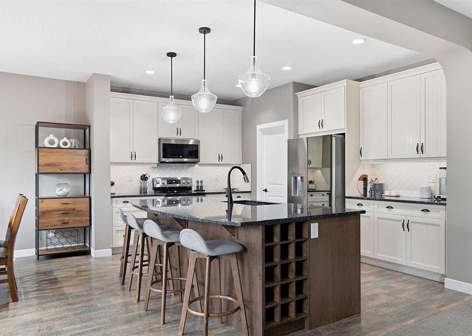 1st image of 300 W Aspenmere Way