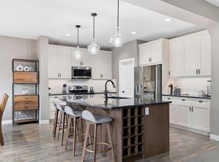 300 W Aspenmere Way, Chestermere, AB T1X0Y2