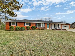 270 Hugh Jones Rd, Sunbright, TN 37872