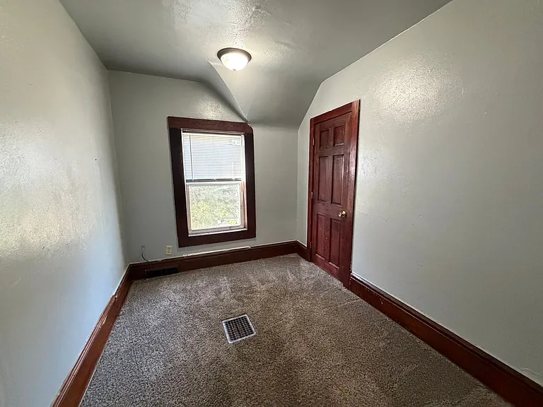 3909 Orleans Ave — Photo 6