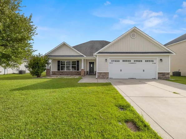 753 Radiant Dr, Jacksonville, NC 28546