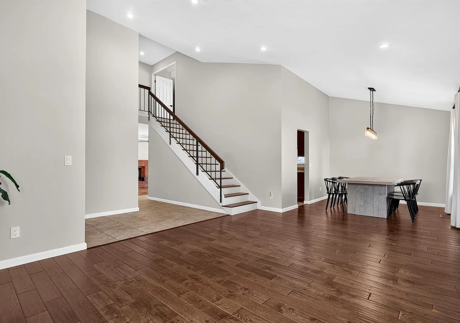 Gorgeous 4-Bedroom Hercules Home w/ Bay View — Photo 4