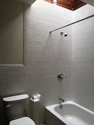 Rented by Bloom Real Estate Group | media 18