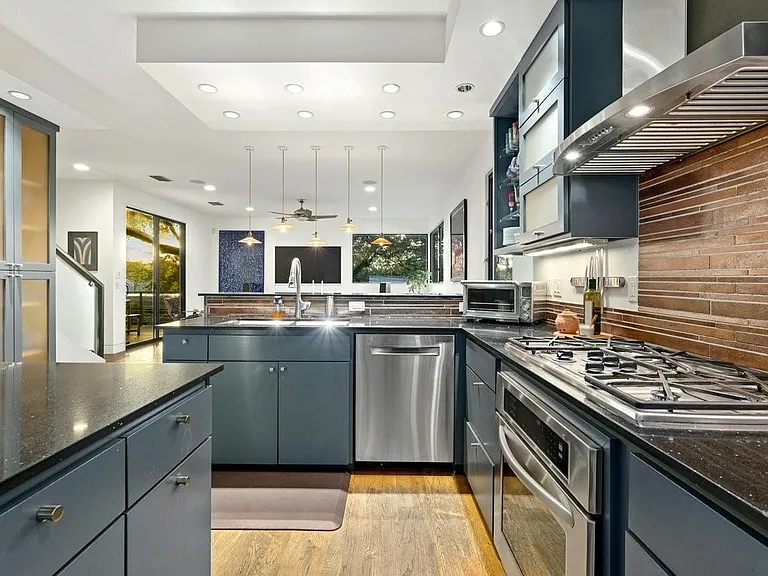 1402 Alta Vista Ave — Photo 21