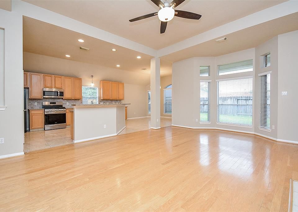1st image of 1114 Peacham Ct