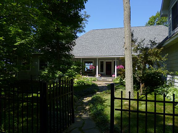 Courtyard path to Front Door