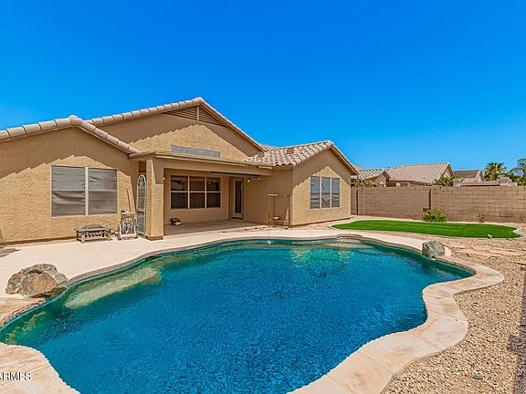 3rd image of 10139 W Potter Drive
