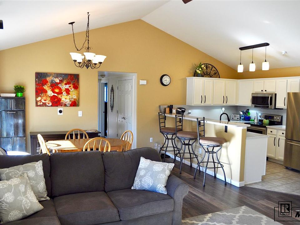 1st image of 3340 Columbine Dr Unit 707