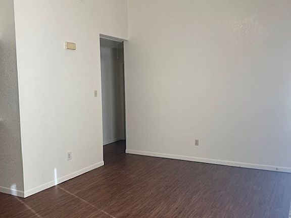 3rd image of 310 Tamara Dr APT B