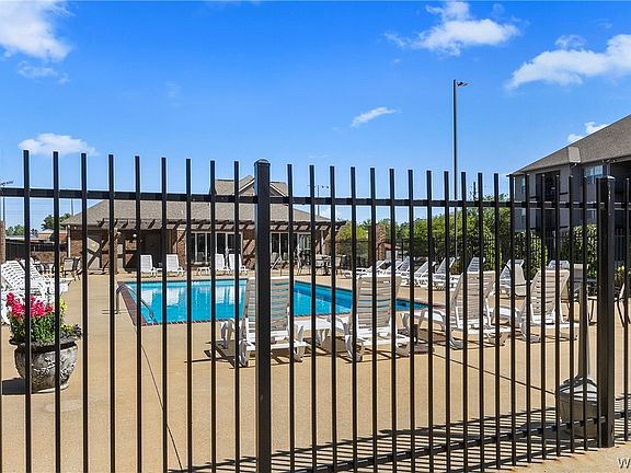 5th image of 2301 Veterans Memorial Pkwy APT 508