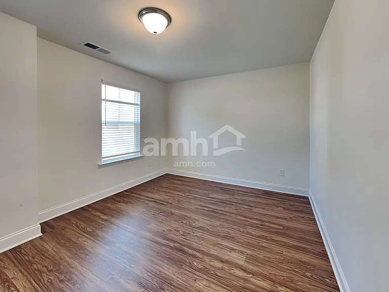 602 Lake Vista Ct — Photo 18