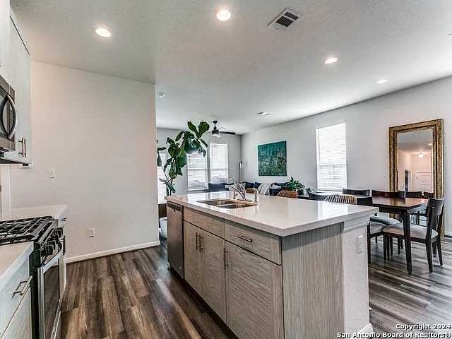15066 Palm Desert Ct — Photo 14