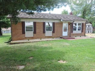 828 Augusta Farms Rd, Waynesboro, VA 22980