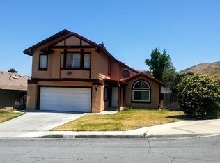 12097 Ocotillo Dr, Fontana, CA 92337