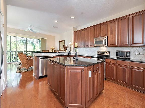 3rd image of 1148 Venetian Harbor Dr NE