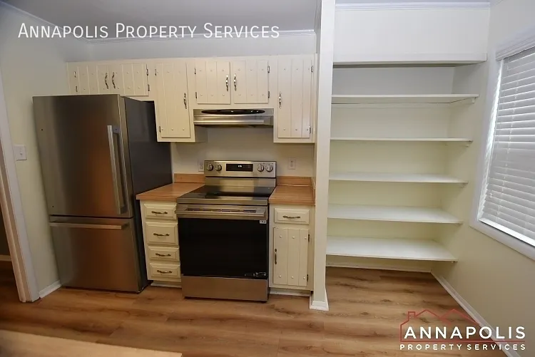 1673 forest hill court — Photo 2