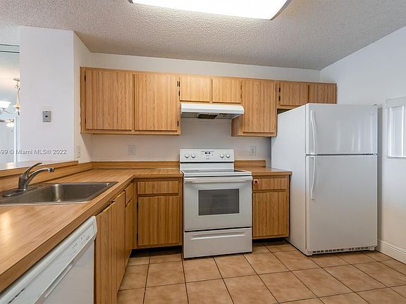 2nd image of 7750 NW 50th St APT 305