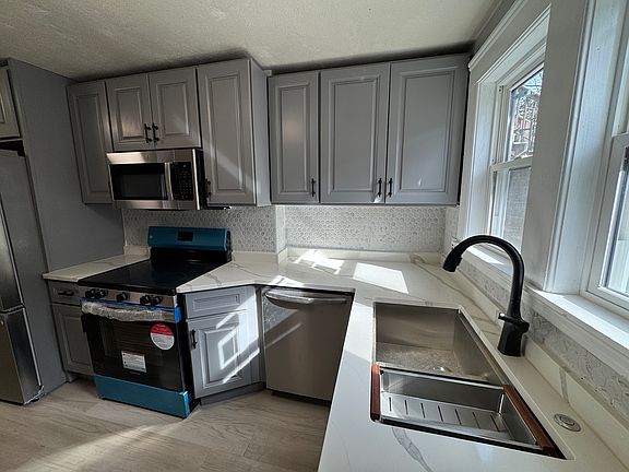 5th image of 294-298 Tremont St #1R