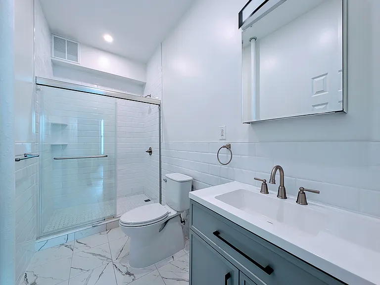 446 Dean St #2R — Photo 8