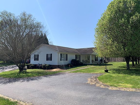 2nd image of 40 Clements Dr
