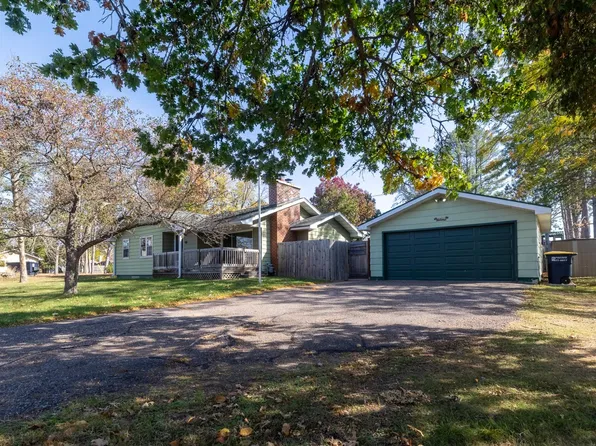111 N 4th St, Eagle River, WI 54521