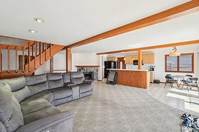 3641 Mann Rd — Photo 20