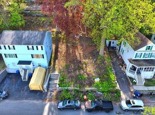 22 Crescent St, Lawrence, MA 01841