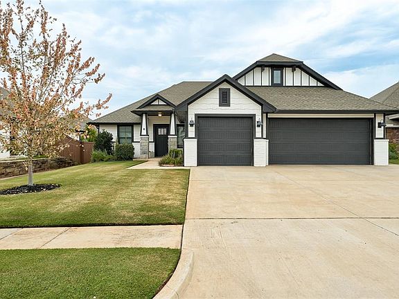 2nd image of 2801 SE 22nd St