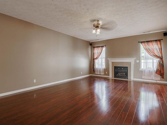 5th image of 2851 Avenue Of The Park