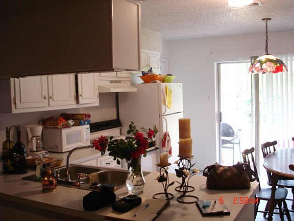 2nd image of 1004 Greenwood St