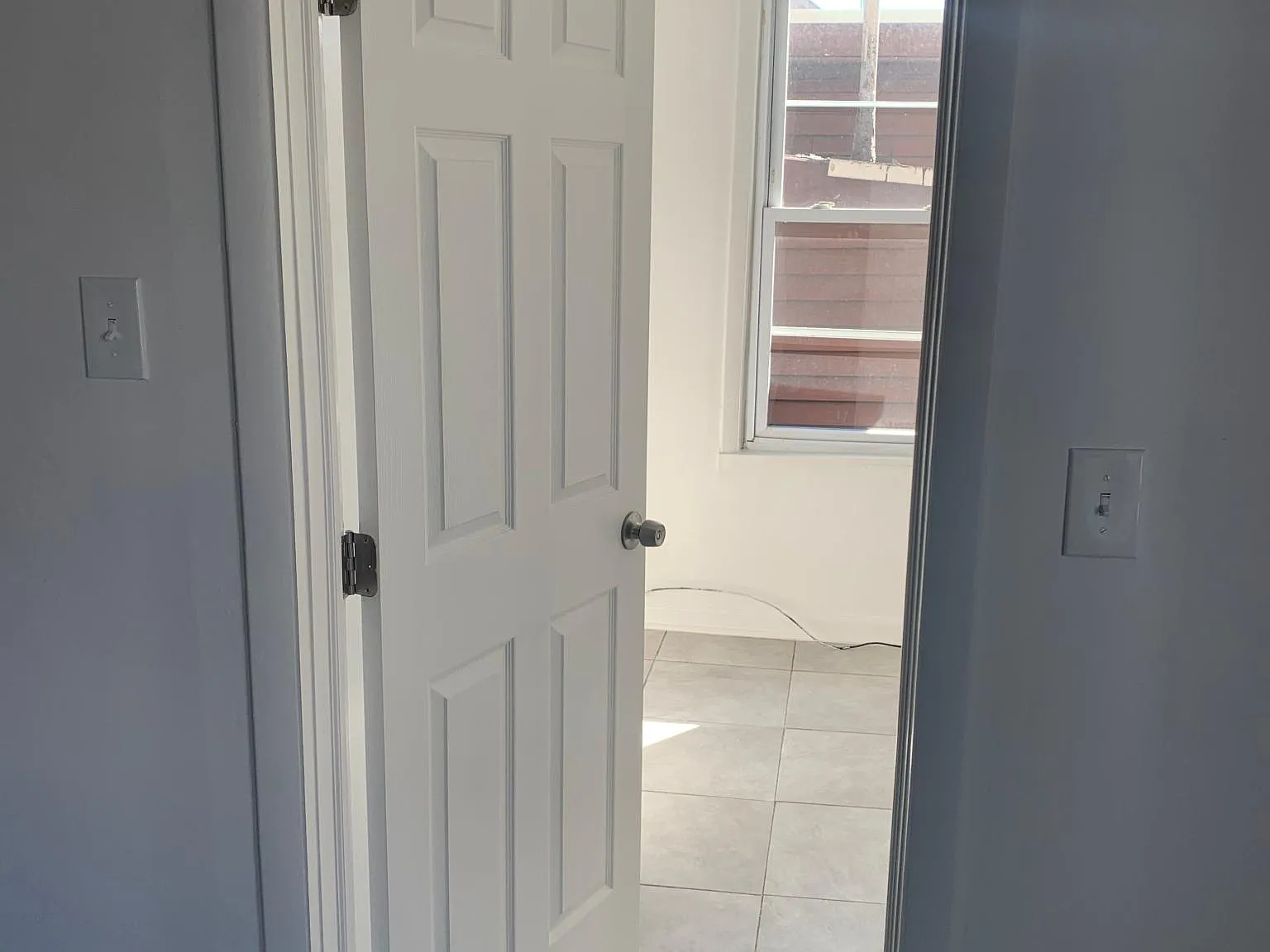 2 bed, 1900 sqft, $2,300 — Photo 3