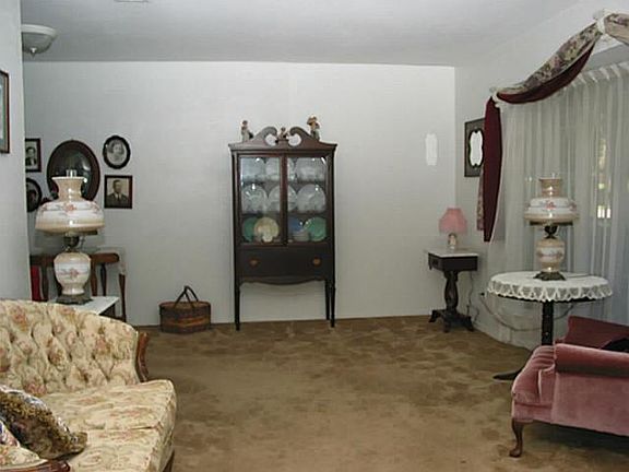4th image of 1507 Glen Valley Dr