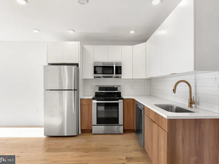 1416 Frankford Ave #408 — Photo 6