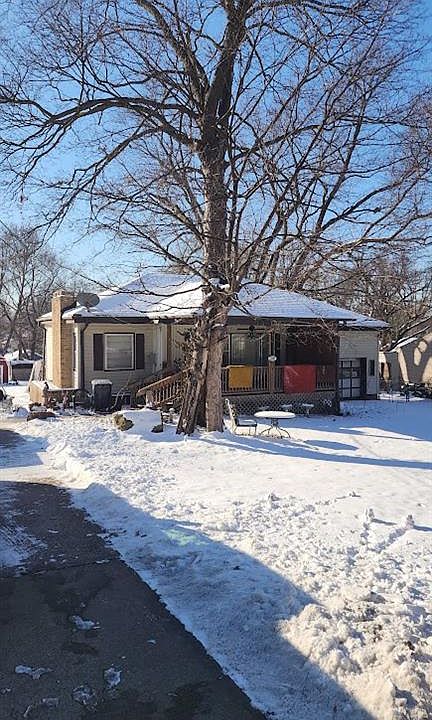 1st image of 4701 NE 45th St