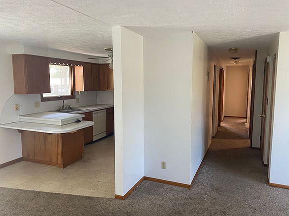 5th image of 919 Madison Dr SE #249