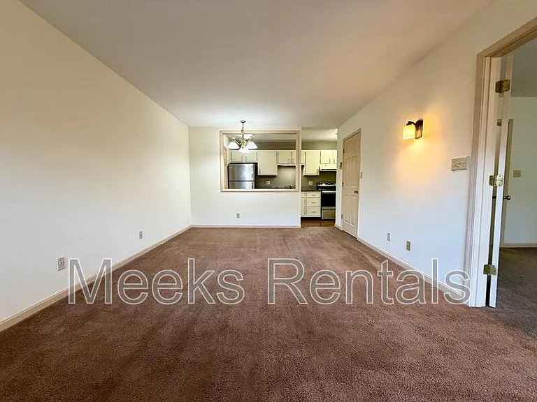 1615 6th Ave — Photo 5