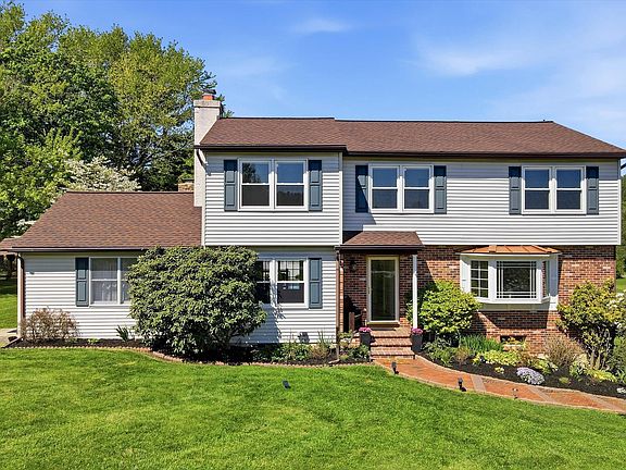 3rd image of 243 Baker Rd