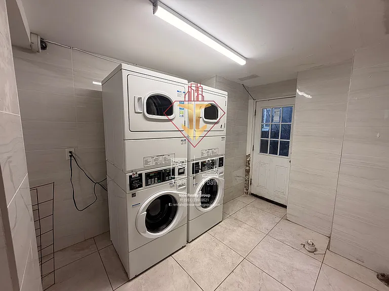 943-945 Pavonia Ave #31A — Photo 8