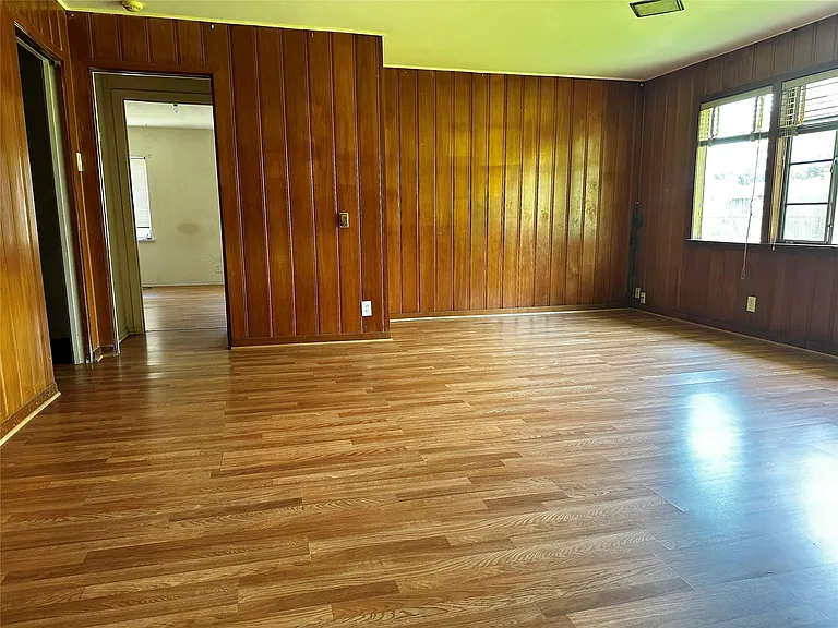 5210 Stuyvesant Ln — Photo 7