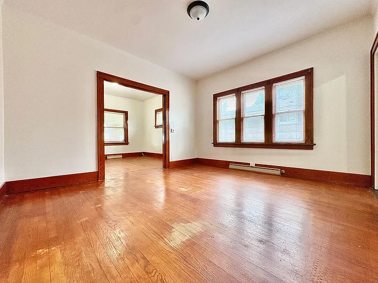1833 Nash St — Photo 4