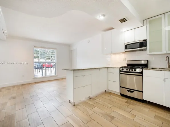 3245 Virginia St APT 21, Miami, FL 33133