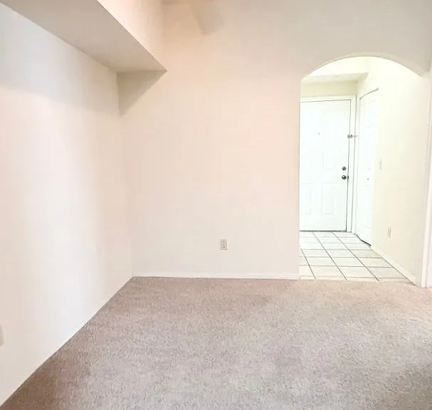 832 Camargo Way #307 — Photo 7