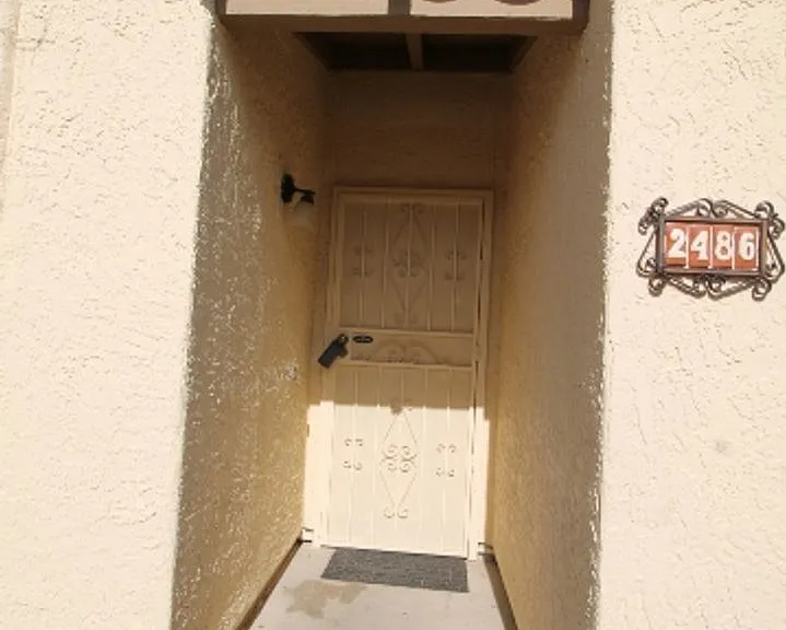 2486 N Ironwood Ridge Dr — Photo 3