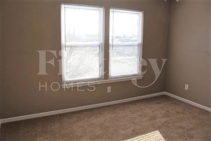 3624 Fredricksburg Dr — Photo 14