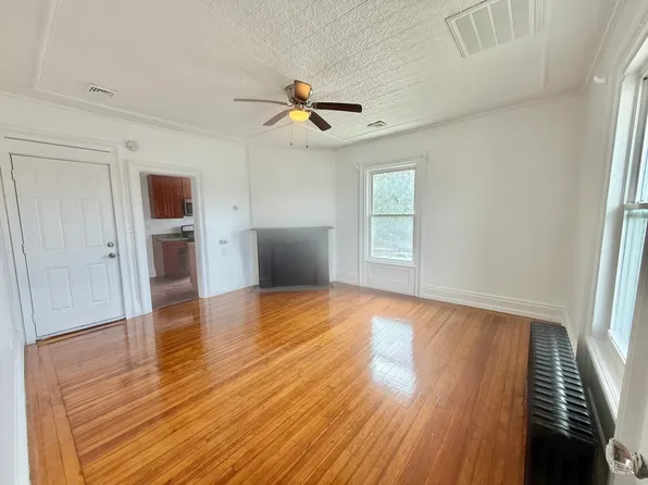 186 2nd Ave #2S, Troy, NY 12180