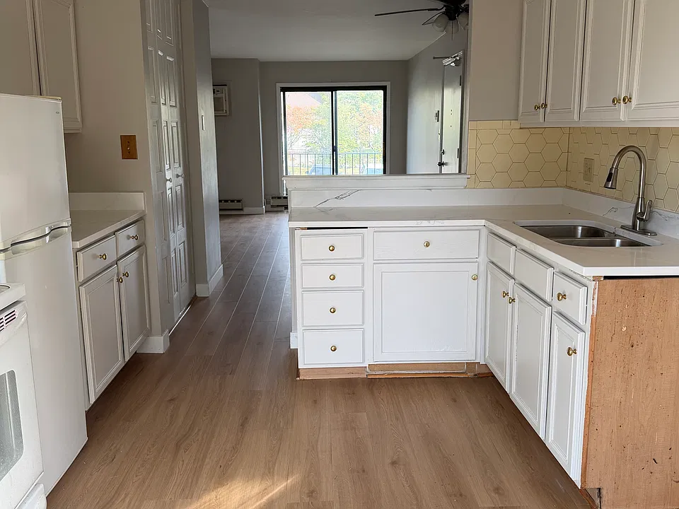 220 Dunteman Dr